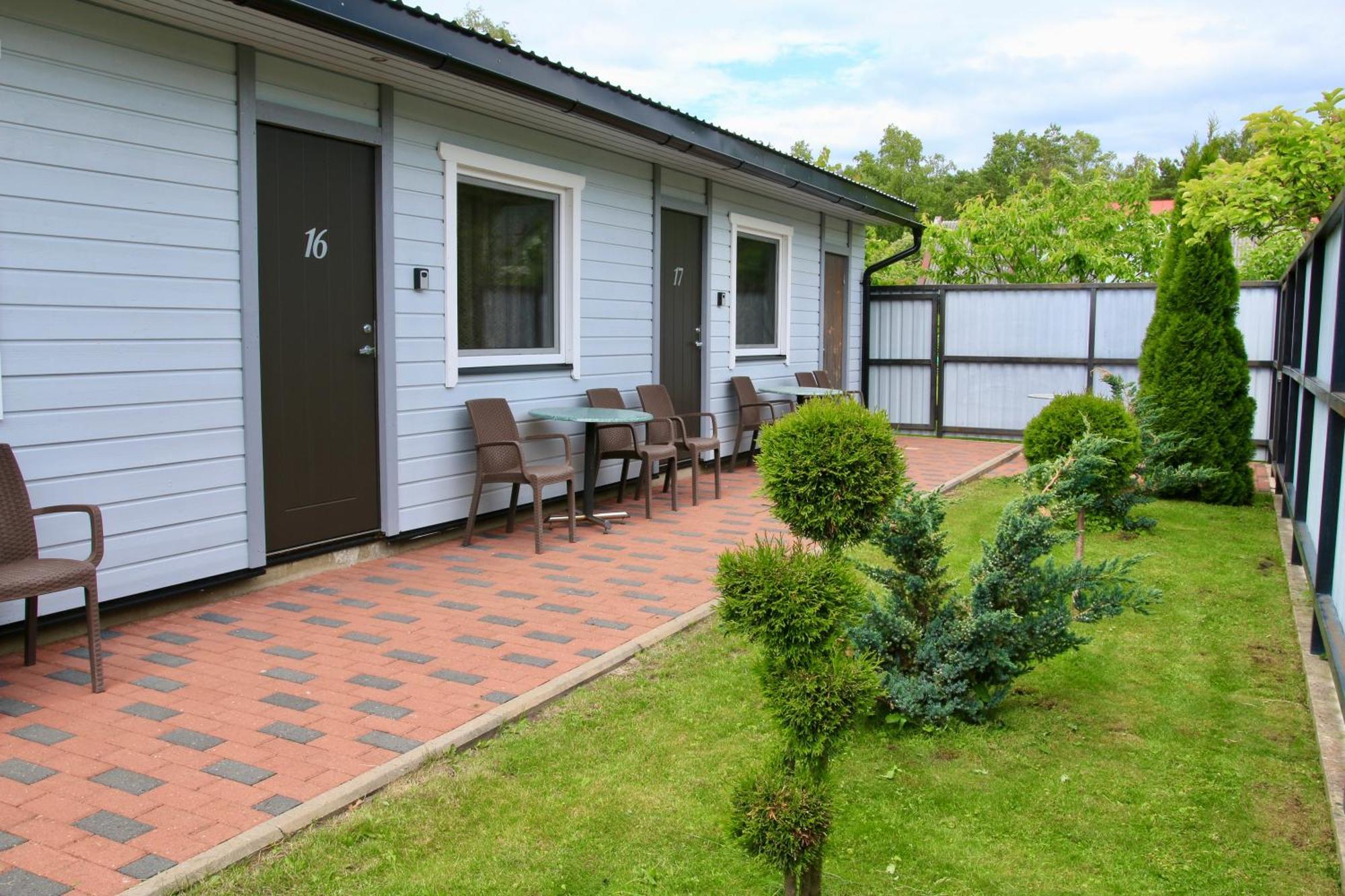 Guesthouse Maenniku パルヌ エクステリア 写真