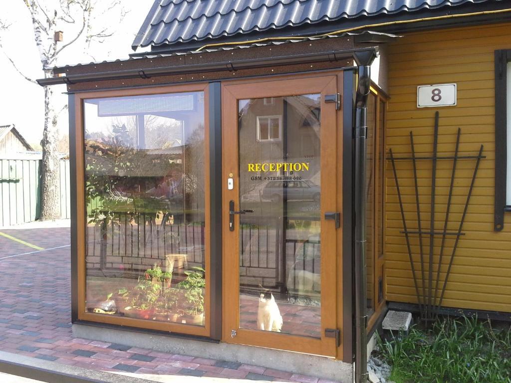 Guesthouse Maenniku パルヌ エクステリア 写真